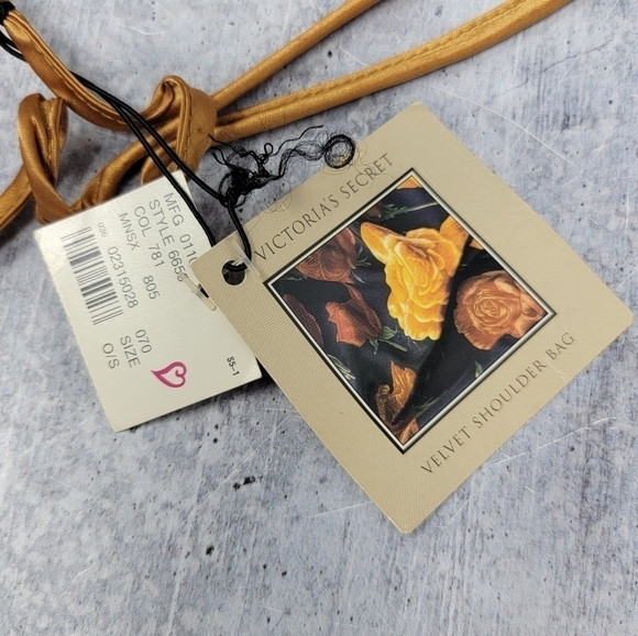 Vintage NWT Victoria's Secret Velvet Golden Tan Shoulder Bag - Picture 3 of 6